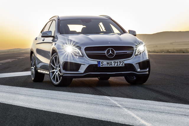 メルセデス・ベンツGLA45 AMG 4MATIC ビジュアル10枚 【画像・写真