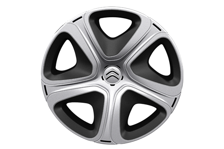 新デザインのホイールキャップ。