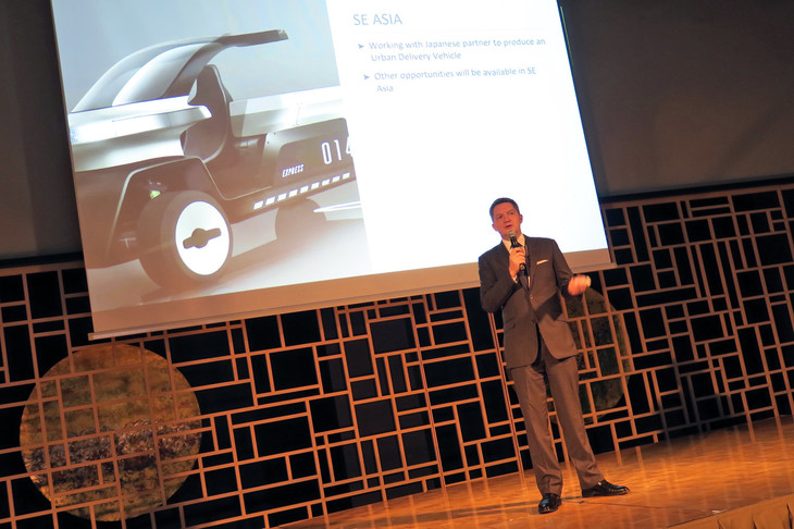 GLMのジュリアン・カーCEO。GLMは現在、トーヨータイヤとサスペンションシステムの、住友化学と新型モーターの開発に取り組んでおり、また東南アジアでは丸紅とともに都市型運送用車両のプロジェクトに取り組んでいる。