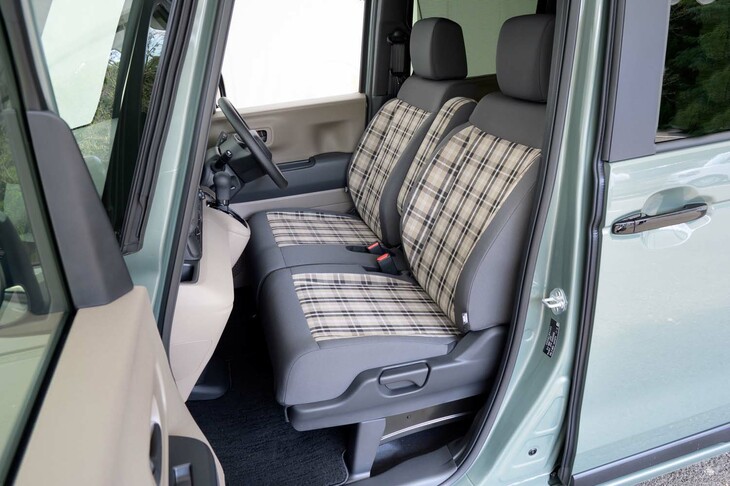 ホンダN-BOXジョイ（フロントシート）