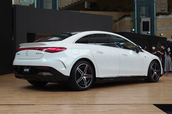 メルセデスAMG EQE53 4MATIC＋