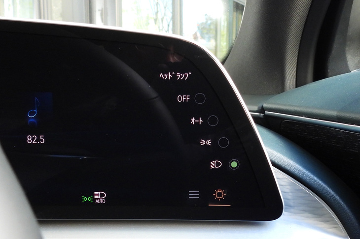 キャデラック・リリック（33インチアドバンスドカラーLEDディスプレイ）