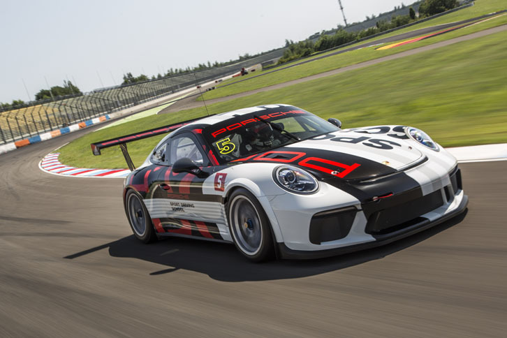 タイプ991としては2世代目になる新しい「911 GT3 Cup」は2016年9月に登場した。4リッターの直噴フラット6は485psを発生。日本には2018年に登場する予定だ。