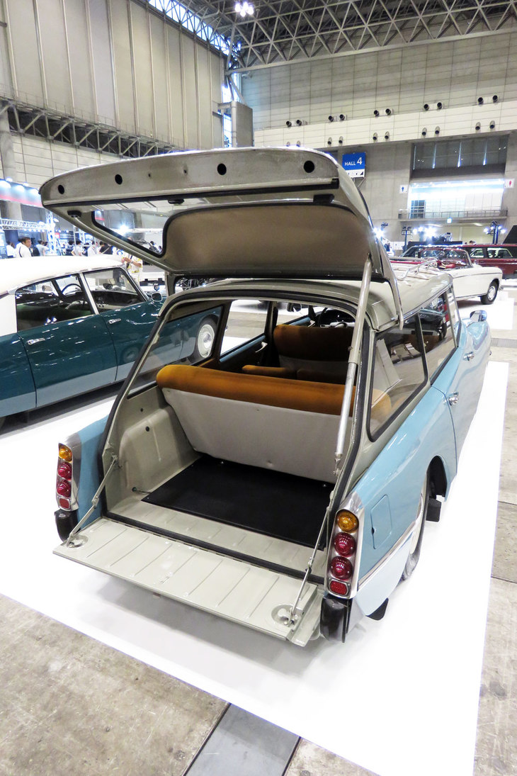 シトロエンID19ファミリアーレ（1968年）／アウトニーズ