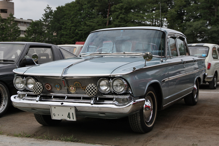 1963年「プリンス・グロリア・スーパー6」。日本初の直列6気筒SOHCエンジンを搭載した2代目グロリアを代表するグレードの初期型。すばらしいコンディション。