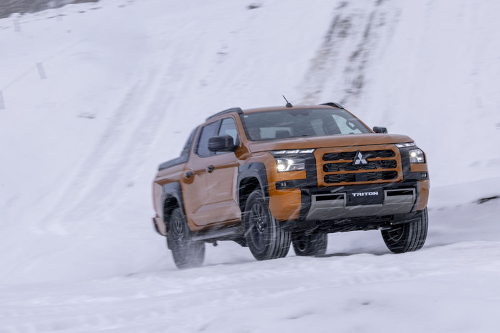 「トライトン」は2024年に12年ぶりに国内販売が始まった6代目。試乗車は2種類あるなかの上位グレード「GSR」だ。