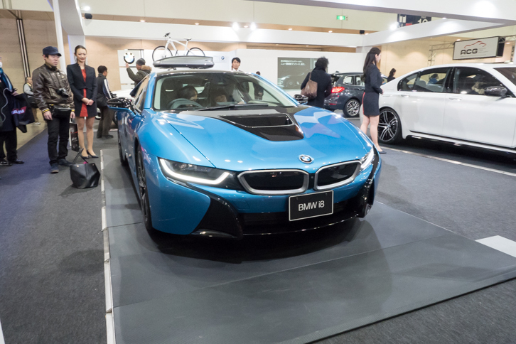 i8
