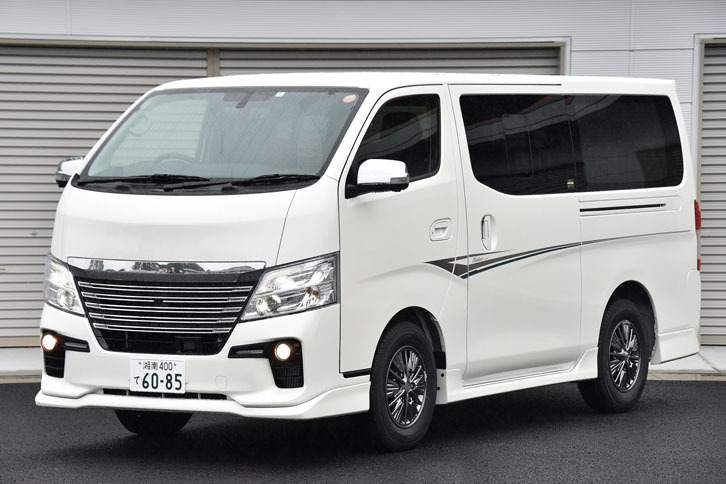 こちらはさらにアグレッシブなスタイルのオーテック仕様「NV350キャラバン ライダー」。