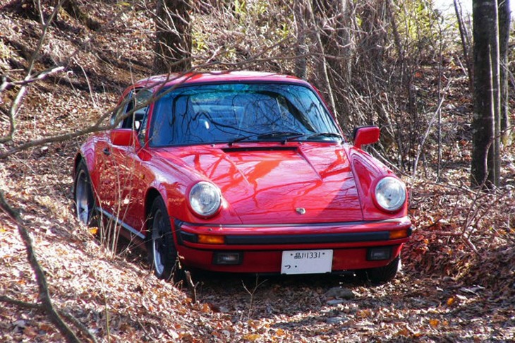 筆者がかつて所有していた空冷の「ポルシェ911」（写真）は、いまや一般人は買えないほどの高値になってしまった。定価で買えるいまの新車のなかに、そうした有望株はあるだろうか？