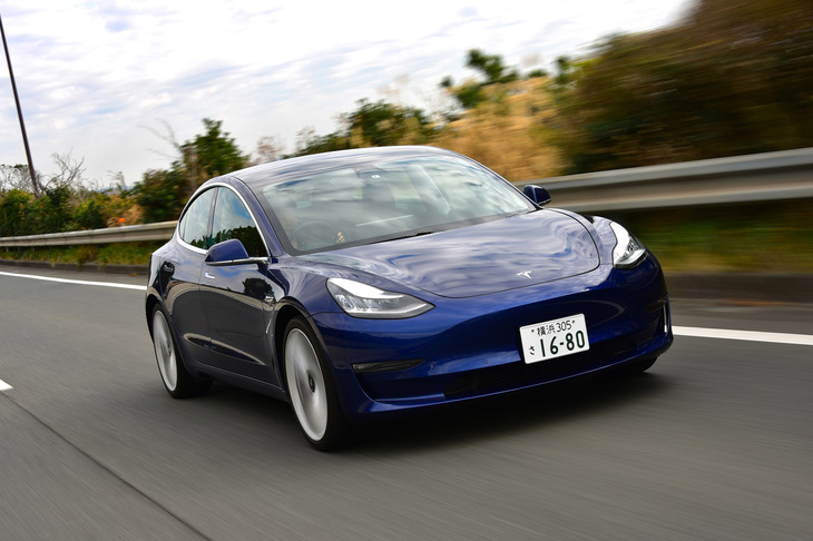 テスラが2016年に発売した「モデル3」。いまや世界で最も売れているEVとなっている。