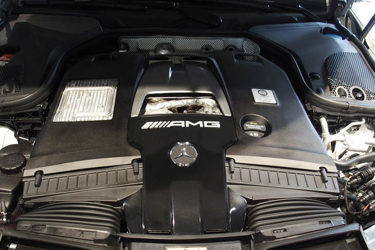 
	「AMG GT63 S 4MATIC＋」と、同「エディション1」は、最高出力639ps、最大トルク900Nmの4リッターV8ツインターボエンジンを搭載する。
	