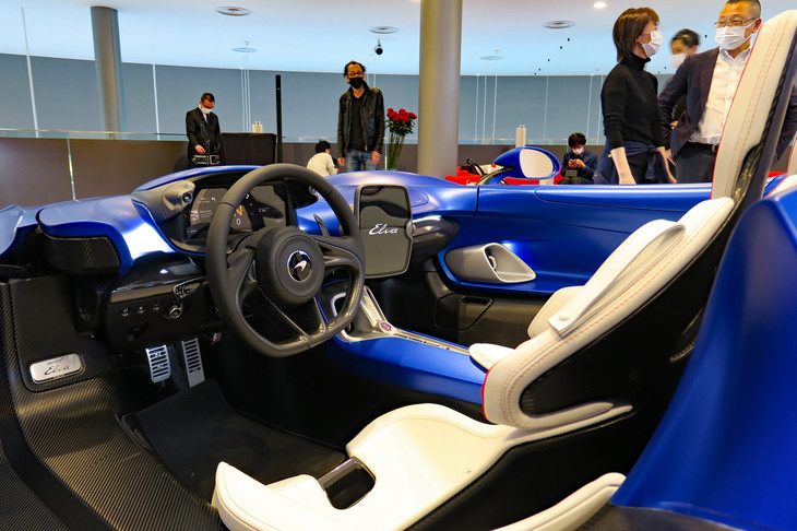 マクラーレン・エルヴァ（インストゥルメントパネルまわり）