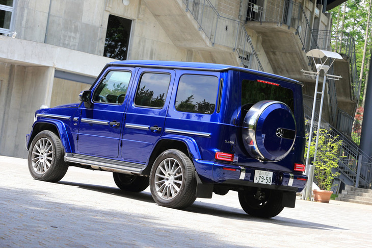 伝統の造形を崩すことなく、現代のクルマに求められる要件をクリアしている点に、現行型「Gクラス」の“すごさ”が感じられる。