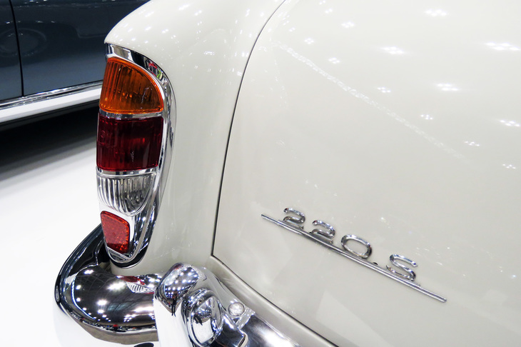 メルセデス・ベンツ W180／220C ポントンカブリオレ（1959年）／シルバースター