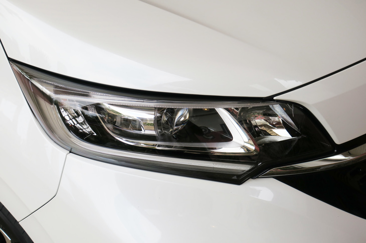 ホンダ・フリードG（FF）（ヘッドランプ）