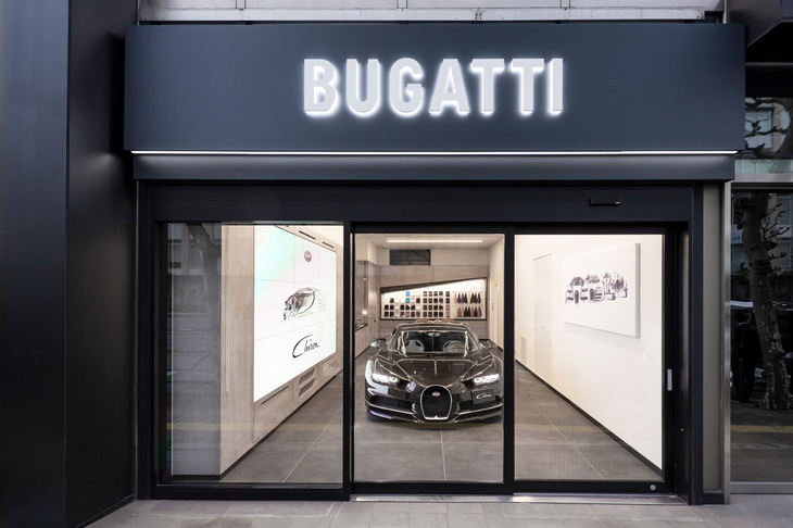 東京・南麻布にオープンするブガッティのショールーム「BUGATTI TOKYO（ブガッティ東京）」の外観。（写真：スカイグループ）