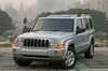 【東京モーターショー2005プレビュー】ジープの最高峰「コマンダー」 【ニュース】 の画像1