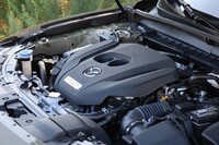 「CX-50」には、2.5リッター直4ターボエンジン（写真）のほか、気筒休止システム付きの自然吸気2.5リッター直4エンジンが用意されている。