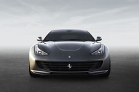 フェラーリGTC4ルッソ