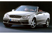 アルマーニ・デザインの「メルセデスベンツCLKカブリオレ」