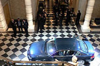 ディナーのあとも、新しい7シリーズを囲んで会話が弾んだ。