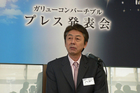 「これからも夢のある楽しいクルマを企画していきたい」と語る、光岡自動車の光岡章夫社長。