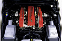 
	バンク角65度の5.8リッターV12。540psを発する強心臓だ。
	 