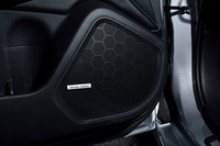 テスト車にはSDナビゲーションとセットオプションの「ハーマンカードンサウンドシステム」（30万2400円）が装着されていた。