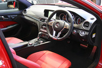 シートには、厳選した上質な素材を用いた「designo（デジーノ）ナッパレザー」を採用。色は7パターンから選べる。