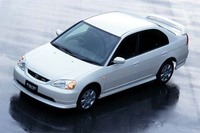 トヨタ・カローラvs ホンダ・シビックフェリオ／日産ブルーバードシルフィ【ライバル車はコレ】