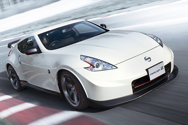 「日産フェアレディZ NISMO」