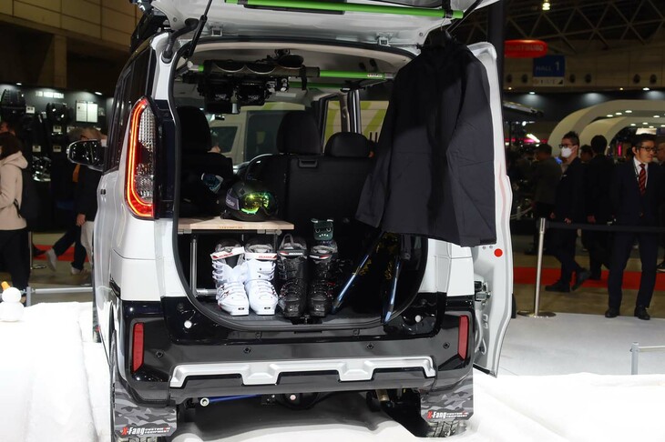 三菱デリカミニCHAMONIX SNOW GEAR