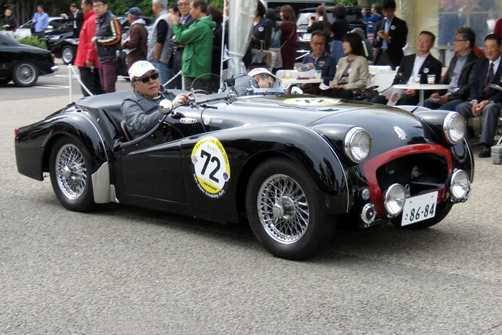 1955年式「トライアンフTR2」。