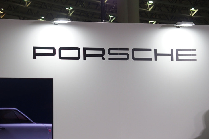 「ターボNo.1コレクション」が展示されたポルシェブースの様子。