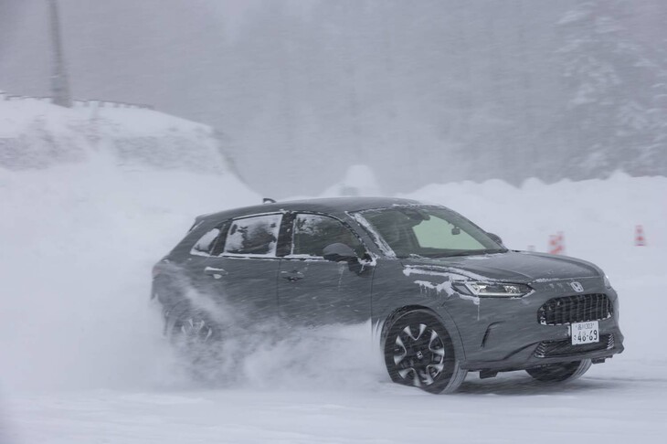 1.5リッターガソリンターボの「Z」の4WD車（354万8600円）。4輪駆動システムの基本は「e：HEV」と変わらないため高いスタビリティーが感じられたほか、車重の軽さによる快活さもあった。