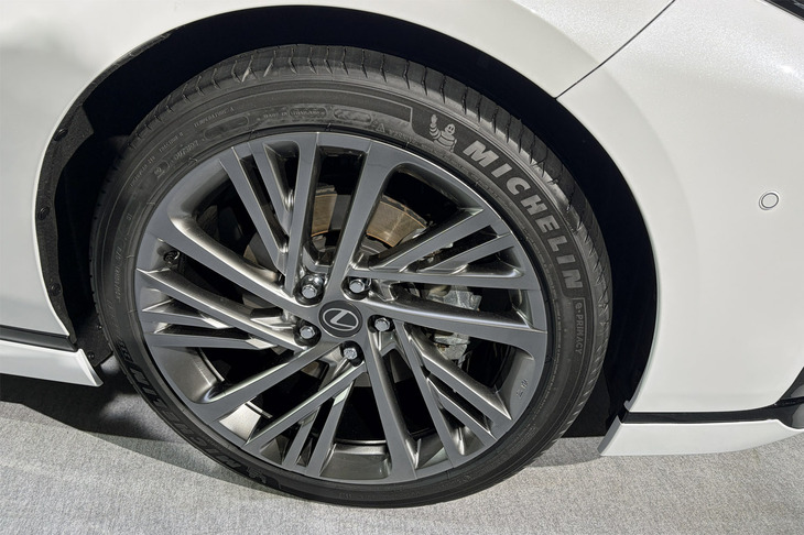 レクサスES モデリスタプロトタイプ