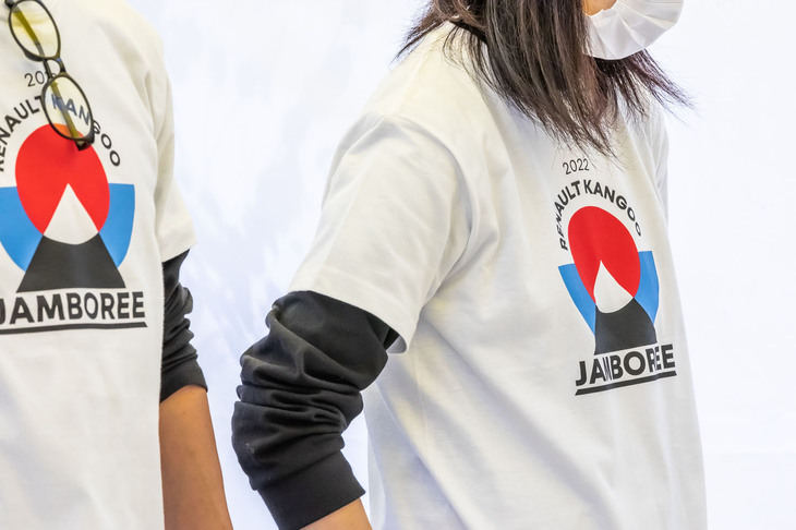 「カングージャンボリー2022」の開催を記念して製作されたオフィシャルTシャツ。参加の記念にという方はもちろんのこと、今回参加できなかった仲間へのお土産として購入したという方も。