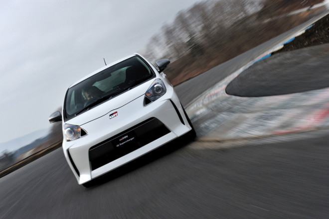 トヨタGRMN iQ スーパーチャージャー（FF/6MT）【試乗記】