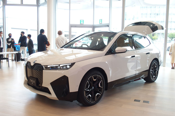 BMW iX（エクステリア）