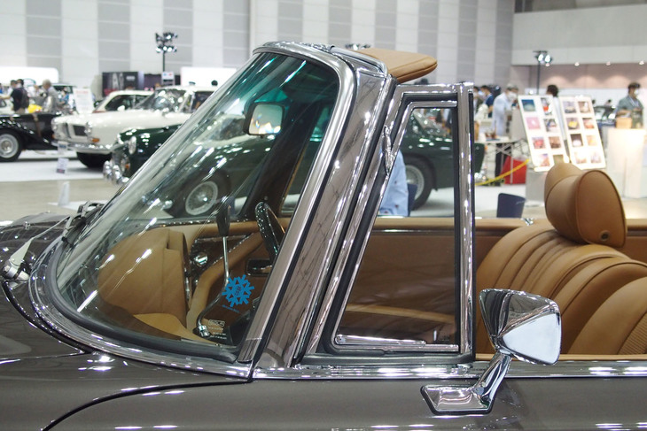 メルセデス・ベンツ280E 3.5 カブリオレ（1971年）／ガレーヂ伊太利屋