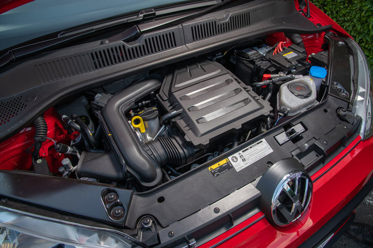 「up! GTI」に搭載される、1リッター直3ターボエンジン。標準車の自然吸気エンジンが最高出力75ps、最大トルク95Nmとなっているのに対し、こちらは116psの最高出力と200Nmの最大トルクを発生する。