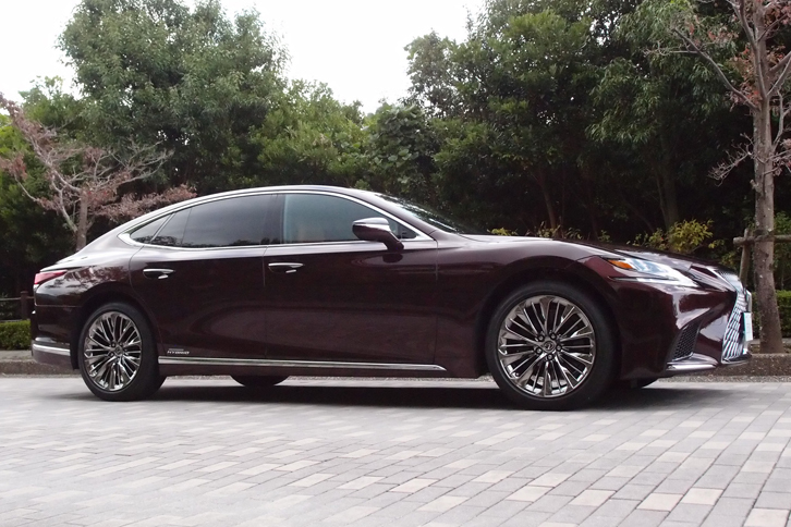 LS500h“エグゼクティブ”