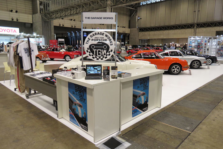THE GARAGE WORKSのブースの様子。