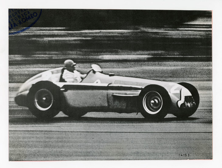 1951年のタイトル争いは最終戦スペインGPまでもつれ込んだが、ファンジオは見事に優勝し、自身初のドライバーズタイトルを獲得した。