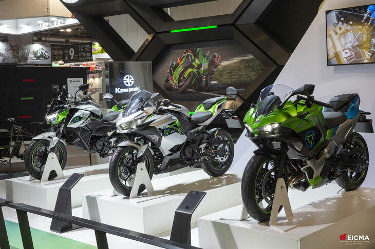 カワサキでは、EVを2023年の夏ごろに、HEVを2024年に市販化するという。