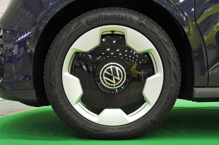 フォルクスワーゲンID.BUZZカーゴ／VW GAKUYA＆BLAZE CUT