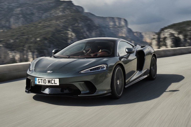 ニューモデルを続々と追加し好調を見せるマクラーレン。写真は長距離ドライブを意識して開発されたスポーツカー「マクラーレンGT」。