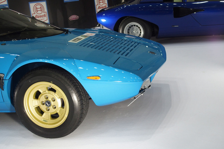 ランチア・ストラトスHFストラダーレ（1975年）