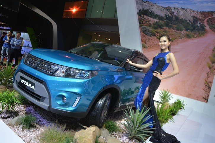 コンパクトSUVである「ヴィターラ」は4WDであることをアピールする専用のブースを用意した。価格は日本円で約440万円。輸入SUVとしては、手ごろな価格設定となっている。