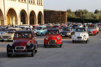 「ルノー＆シトロエン・クラシック・ミーティング」は、トスカーナ州シエナ県ポッジボンシをスタート地点に、2020年9月19～20日に開催された。